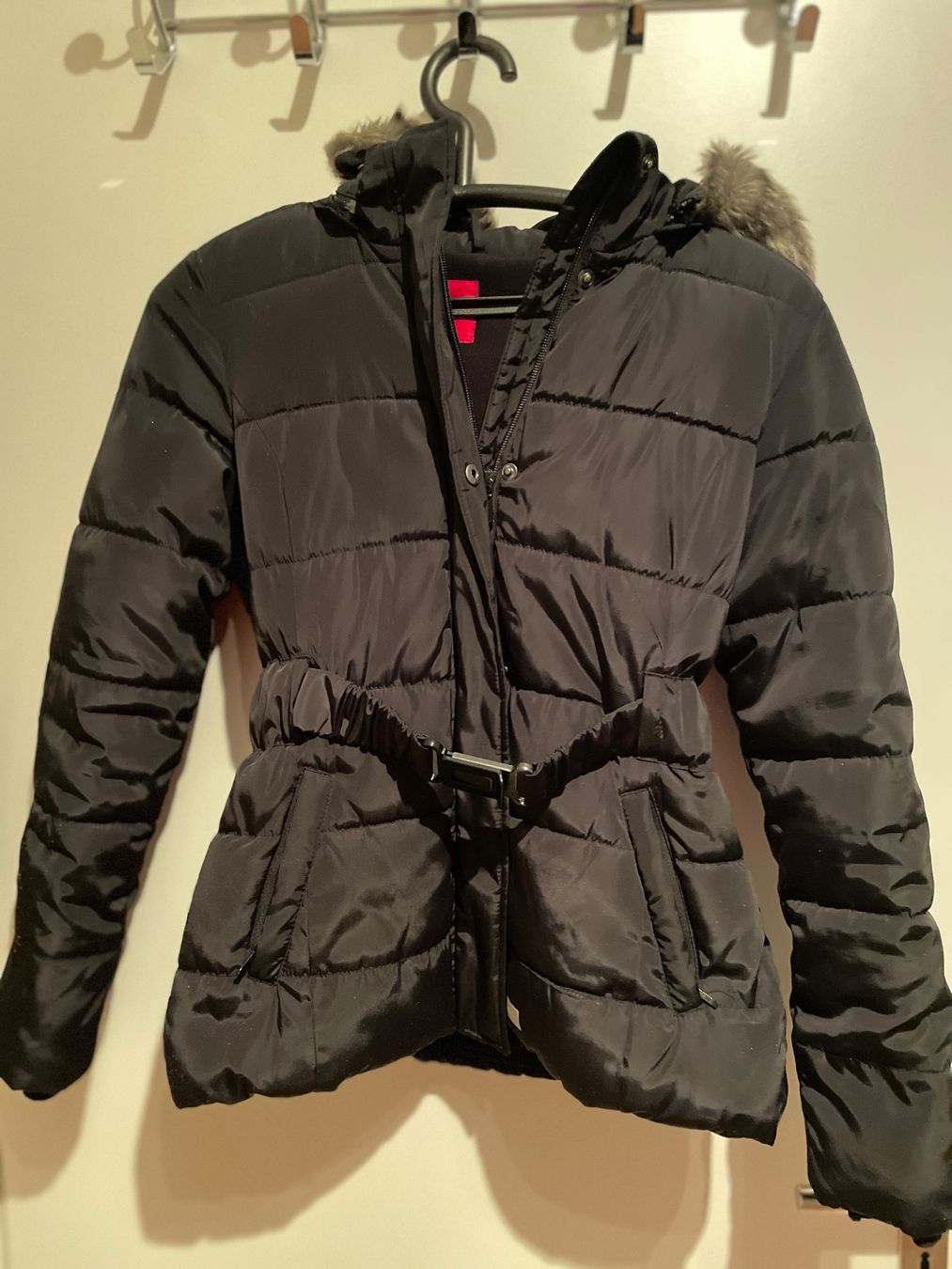 S.Oliver Giacche & Cappotti: Winterjacke von S.Oliver Grösse 164 – Usato da Neuenkirch venduto da balani