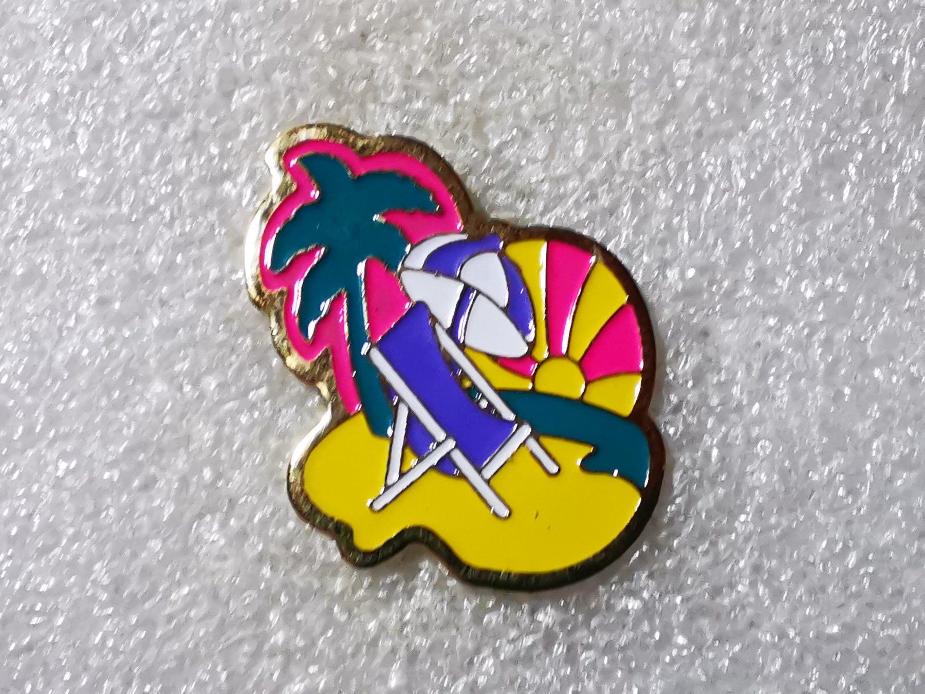 Placchette & Badge: Ansteckpin 79: Liegestuhl – Usato da Oppligen venduto da Pin-Fall-Shop