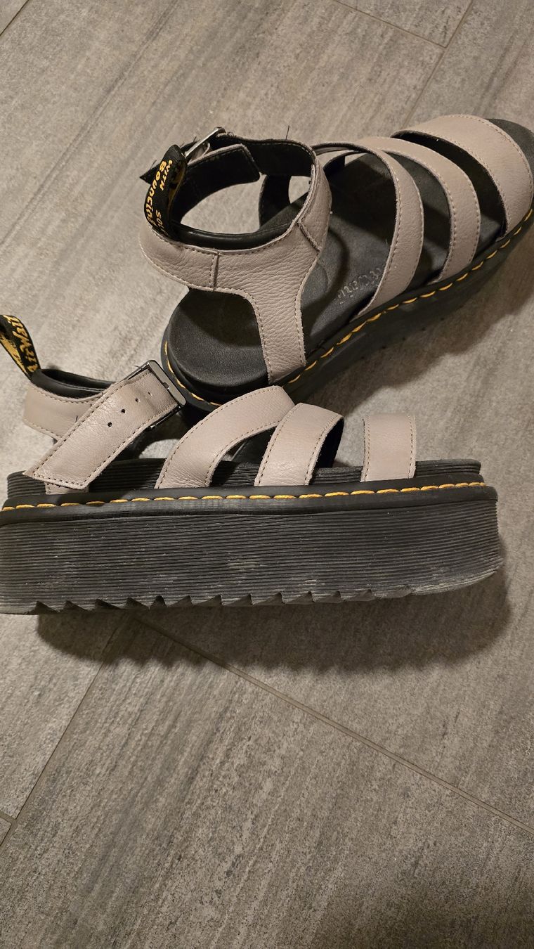Dr. Martens Scarpe da donna: Dr.Martens Sandalen  – Usato da Serneus venduto da flower111 1