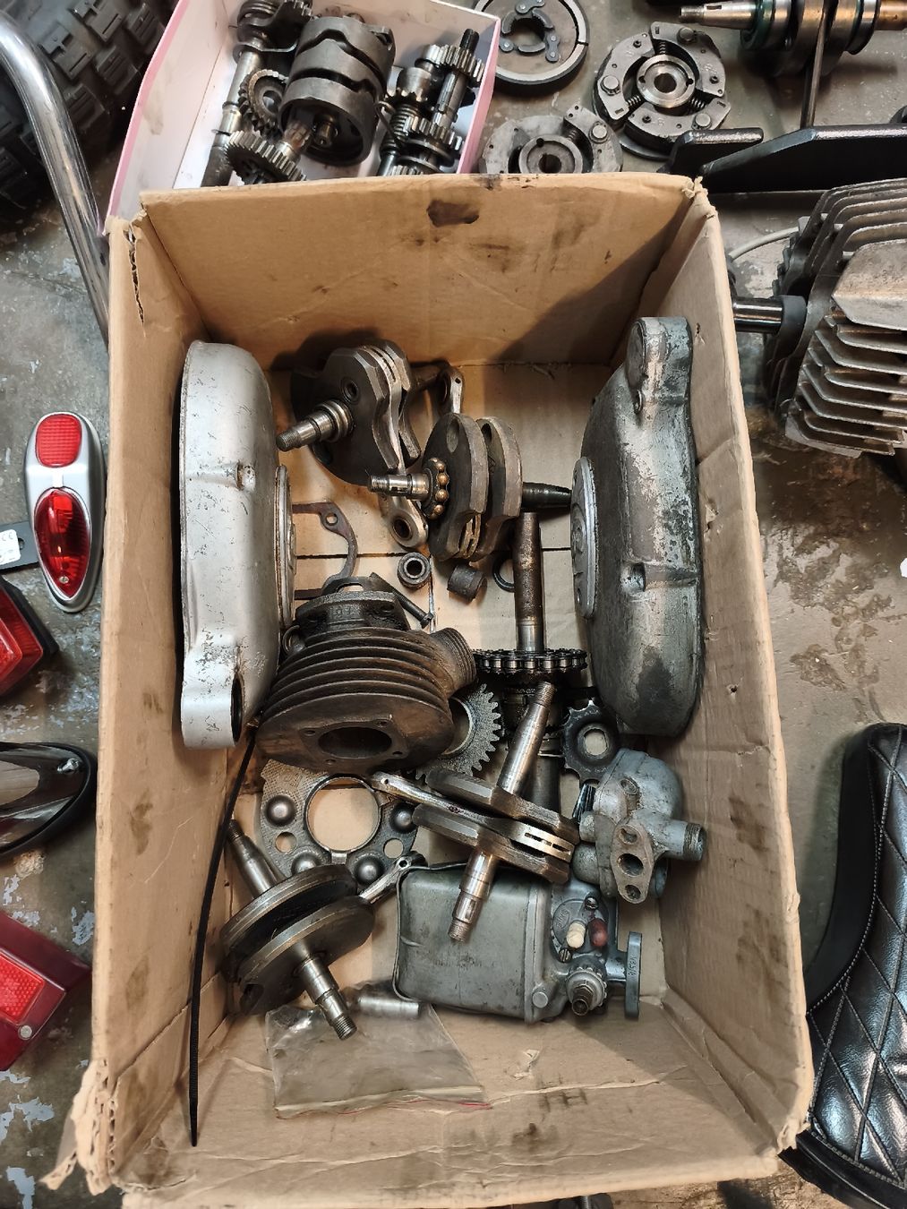 Puch Mofa-Ersatzteile: Auflösung Mofateile – Defekt aus Münchwilen TG von Denso33 7