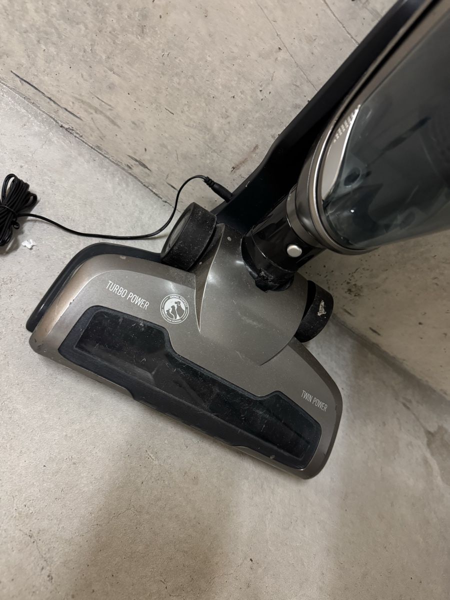 Grundig Aspirapolveri & Accessori: Grundig Staubsauger VCH 9832 – Usato da Winterthur venduto da ste_5vfj 5
