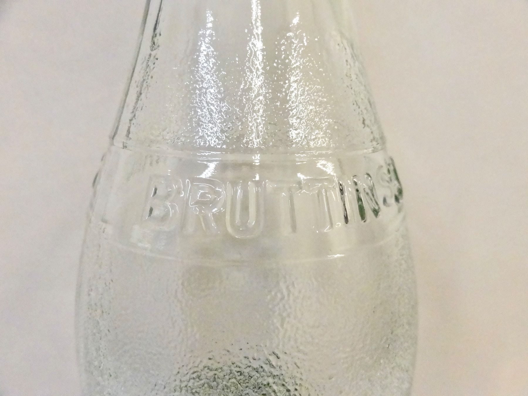 Gläser, Krüge & Flaschen: Flasche LIMONADE FRANCIS BRUTTIN SION 1963 – Gebraucht aus Kerzers von Flaschenposten 5