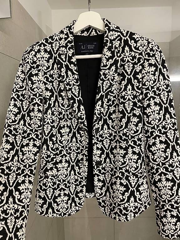 Armani Completi & Tailleur: Armani Blazer schwarz weiss Gr M – Nuovo (secondo la descrizione) da Meilen venduto da SabrinaK1992 4
