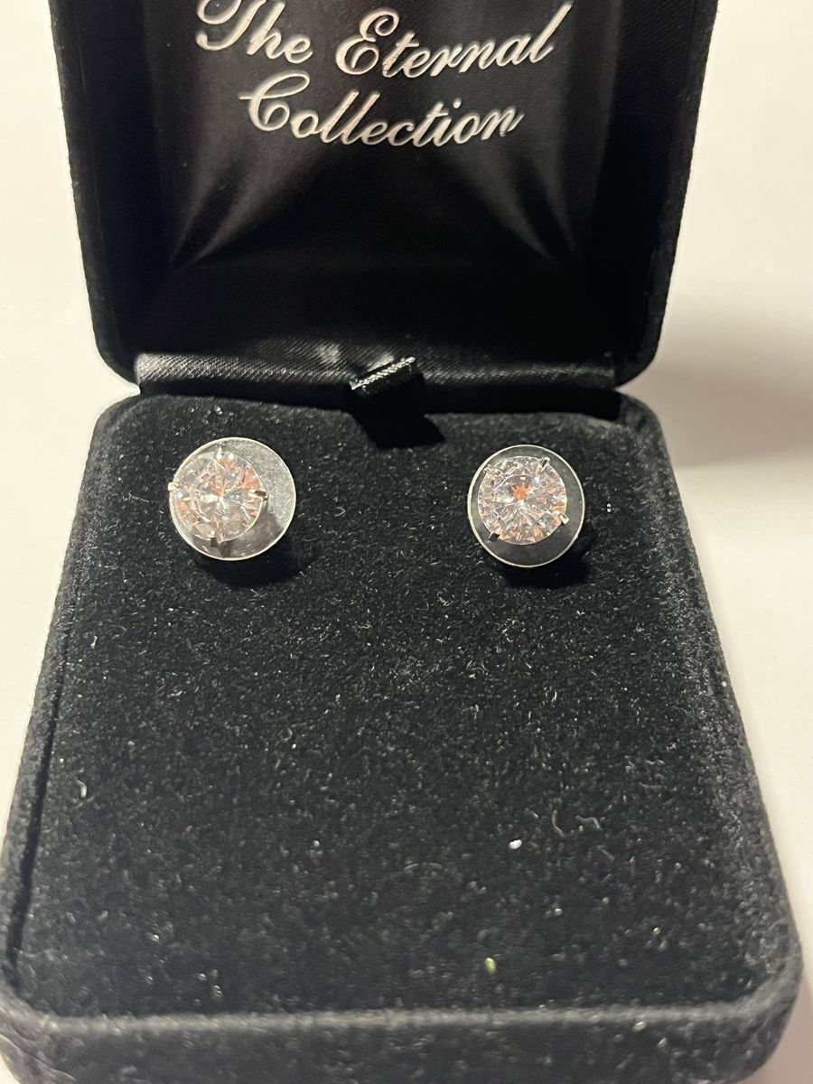 Orecchini pendenti & Orecchini a lobo: Zirkonia Round earings – Usato da Zürich venduto da ali_celi