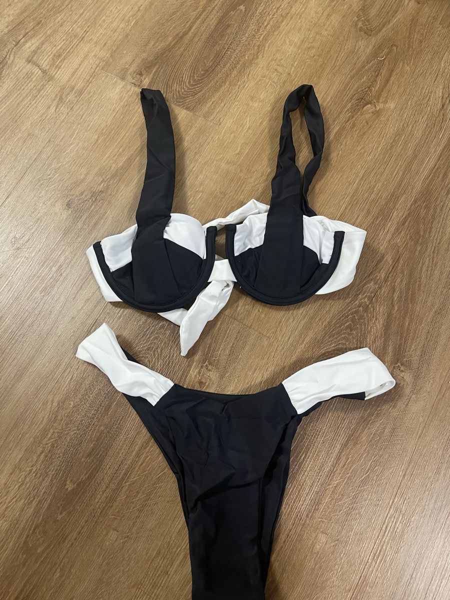 Costumi da bagno & Bikini: Schwarz-Weiss Bikini Set Gr S – Nuovo (secondo la descrizione) da Bassersdorf venduto da Sandy456 1