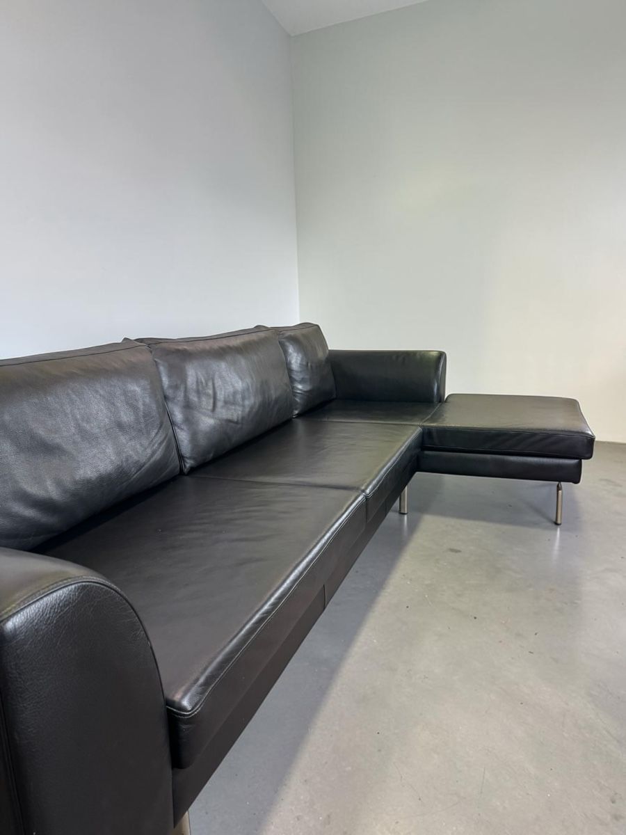 Sofas: Ecksofa aus echtem Nubukleder, schwarz – Gebraucht aus Bachenbülach von Sofalab.swiss 3