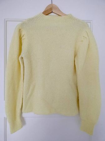 hellgelber Pullover