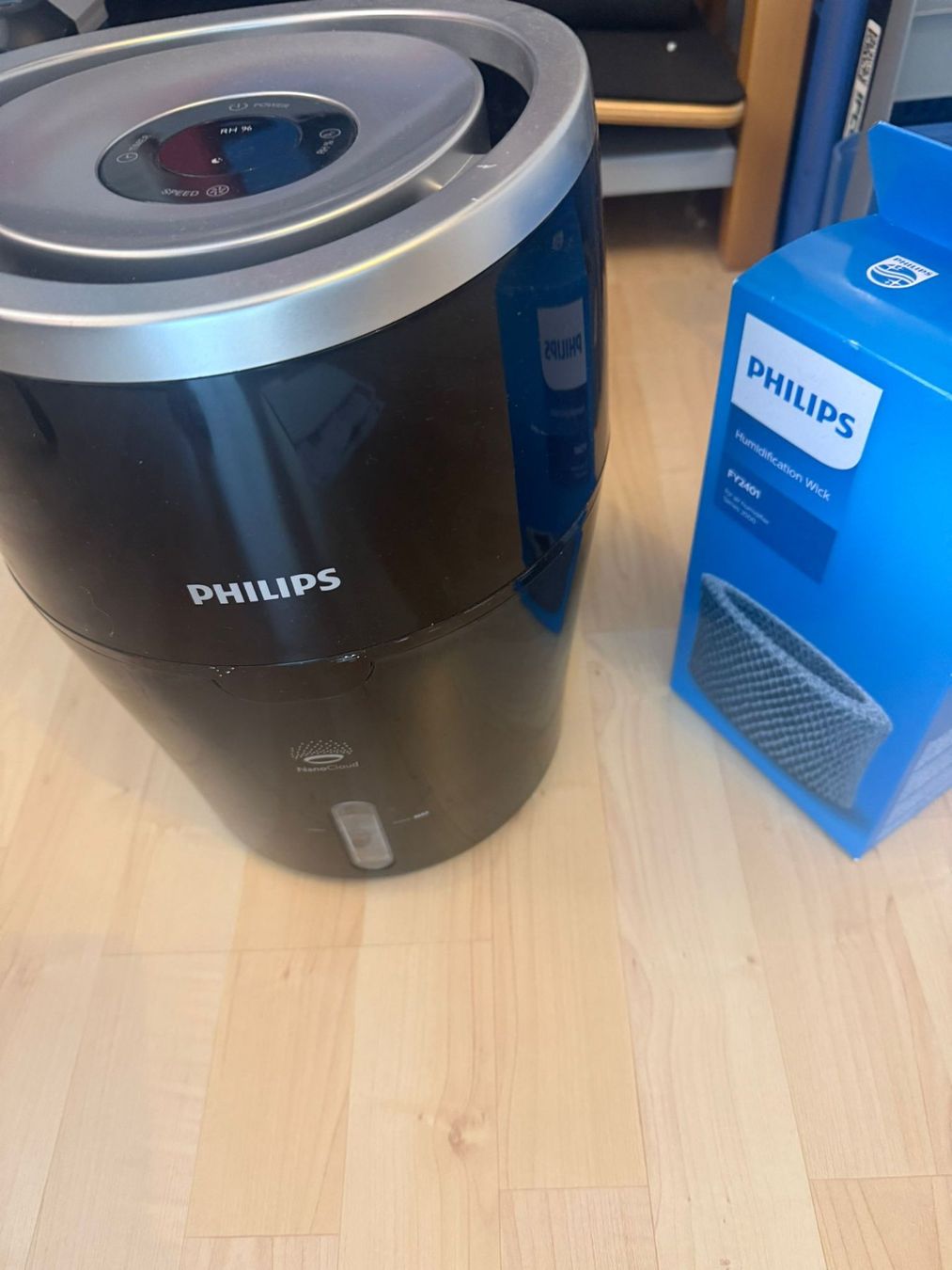 Philips Umidificatori d'aria: Philips Luftbefeuchter Series 2000 Inkl. neuem Filter – Usato da Landquart venduto da pilman