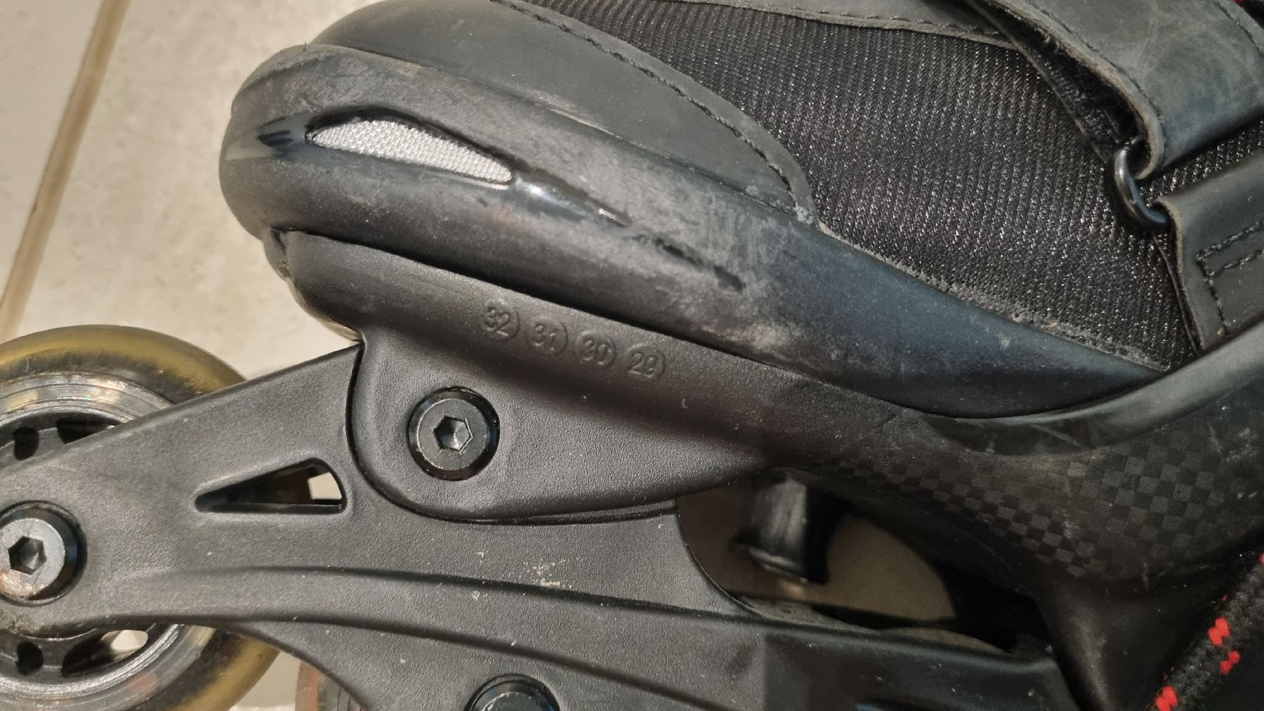 Pattini in linea & Pattini a rotelle: Verstellbare Inlineskates 29-32 – Usato da Ganterschwil venduto da Nike18 1
