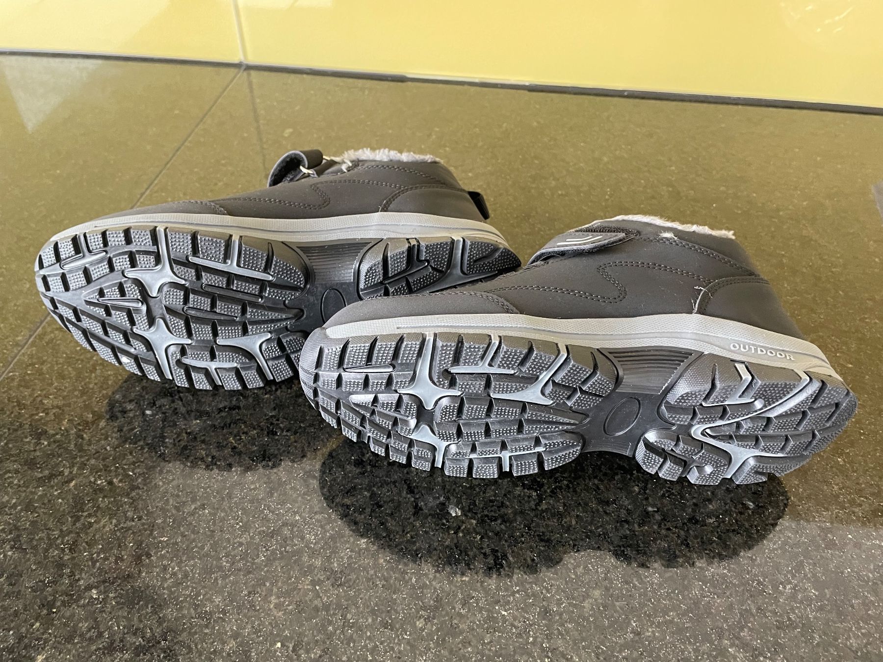Scarpe da uomo: Winterschuhe, Warm gefüttert, Grösse 36 – Nuovo e nell'imballaggio originale da Zürich venduto da spanien04 1
