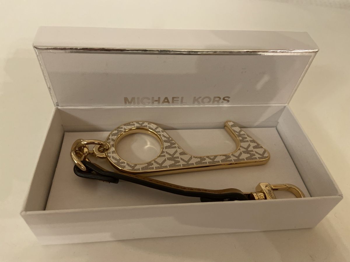 Michael Kors Portachiavi: Michael Kors Türöffner-Anhänger – Nuovo (secondo la descrizione) da Horn venduto da Renet009
