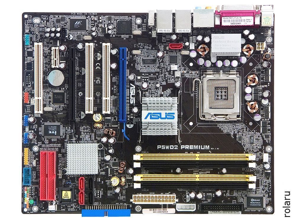 Asus Schede madri: ASUS P5WD2 Premium - LGA 775 – Usato da Baden venduto da Rolaru
