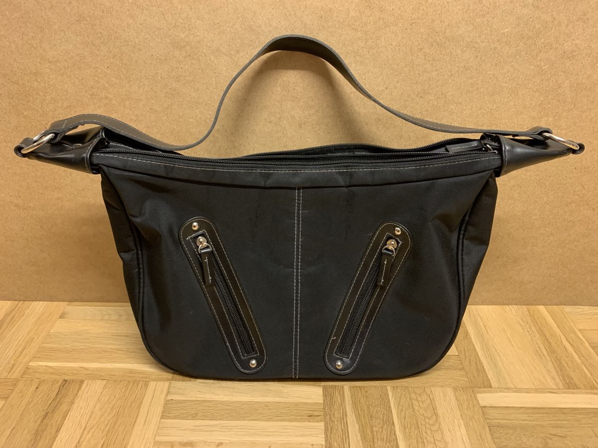 Taschen: Handtasche – Gebraucht aus Rorschacherberg von QuoAli