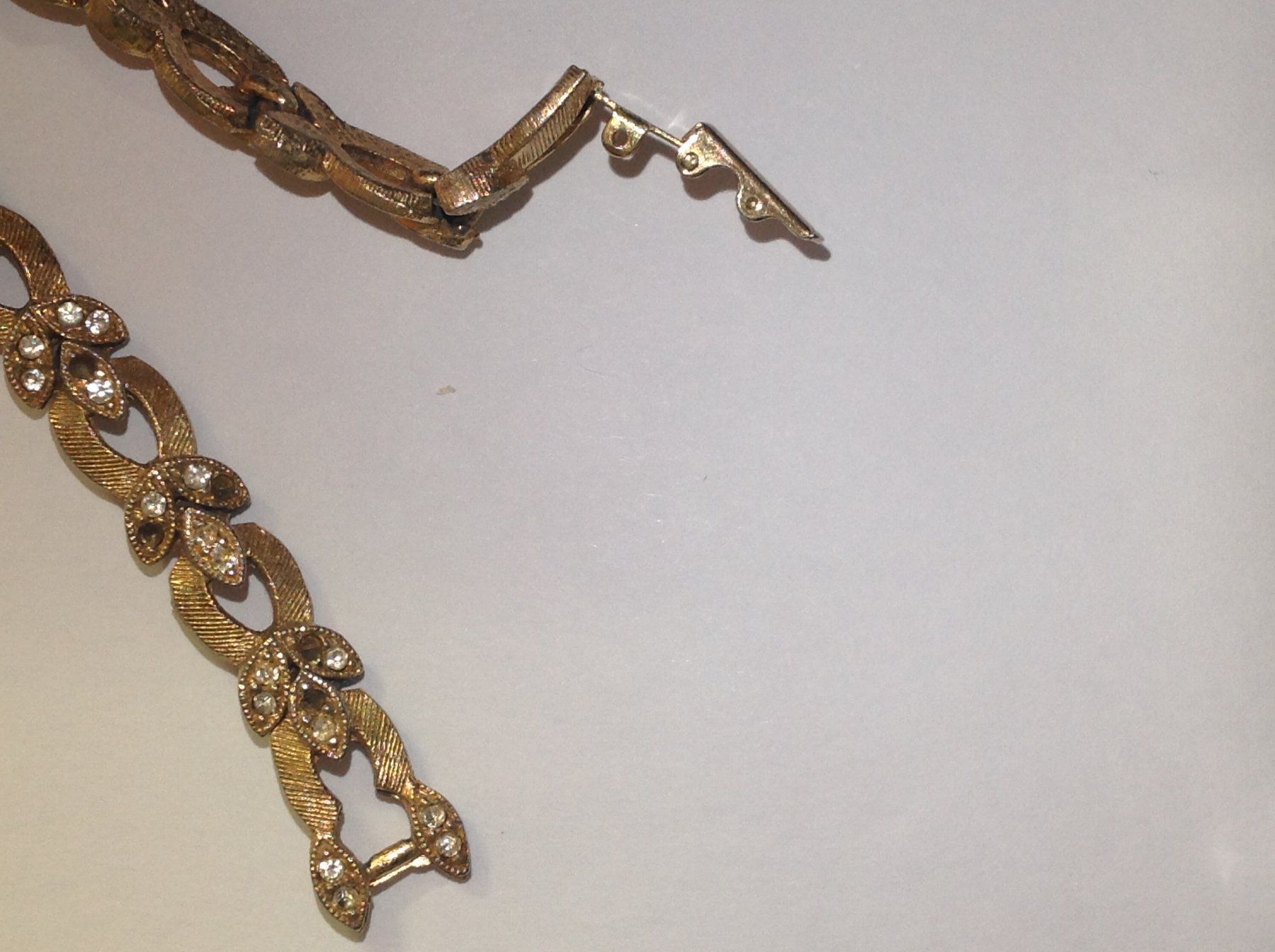 Bracciali & Braccialetti: Bracelet doré et avec brillant - 17,5 cm – Usato da Le Brassus venduto da cinema13 3