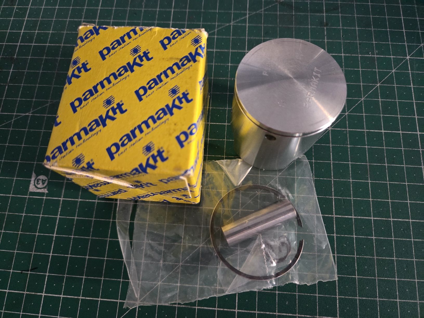 Puch Mofa-Ersatzteile: Kolbensatz 47mm Parmakit Puch – Neu und originalverpackt aus Holziken von Juergu96