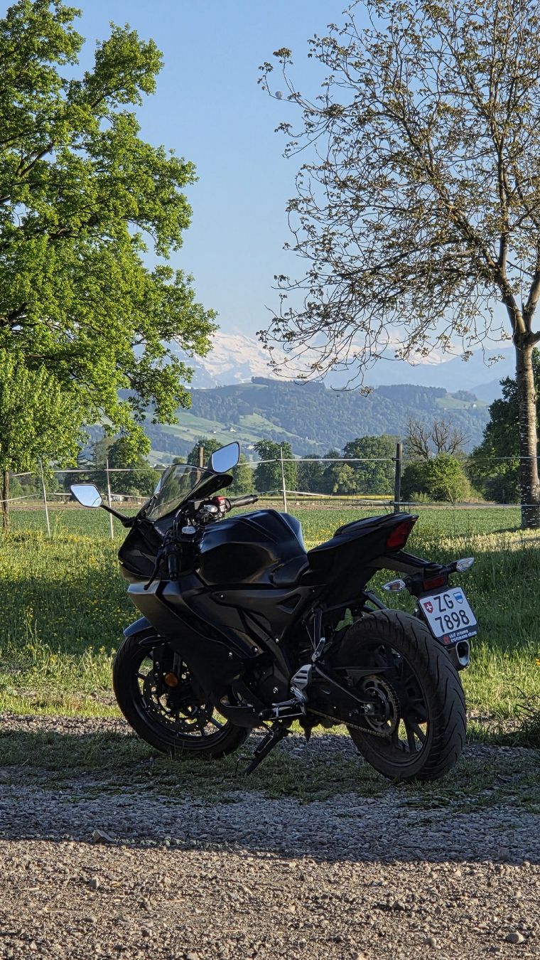 Yamaha Strada: Yamaha YZF - R125, 2025 – Usato da Rotkreuz venduto da Lilpoc.AW 2