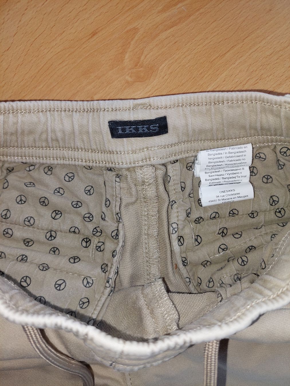 IKKS Pantaloni: Short IKKS, taille 104 cm – Usato da Épalinges venduto da lola_vp_99 2