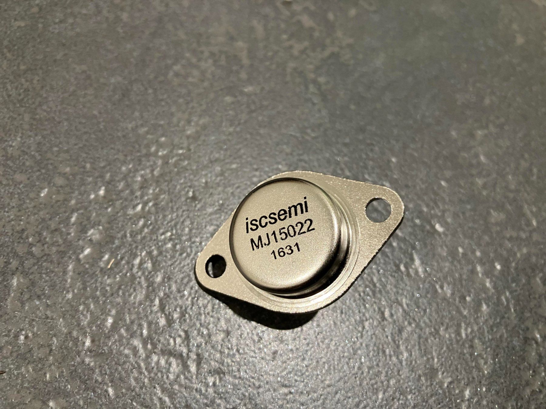 Componenti elettronici: MJ15022 Transistor – Nuovo e nell'imballaggio originale da Ruswil venduto da elthorak