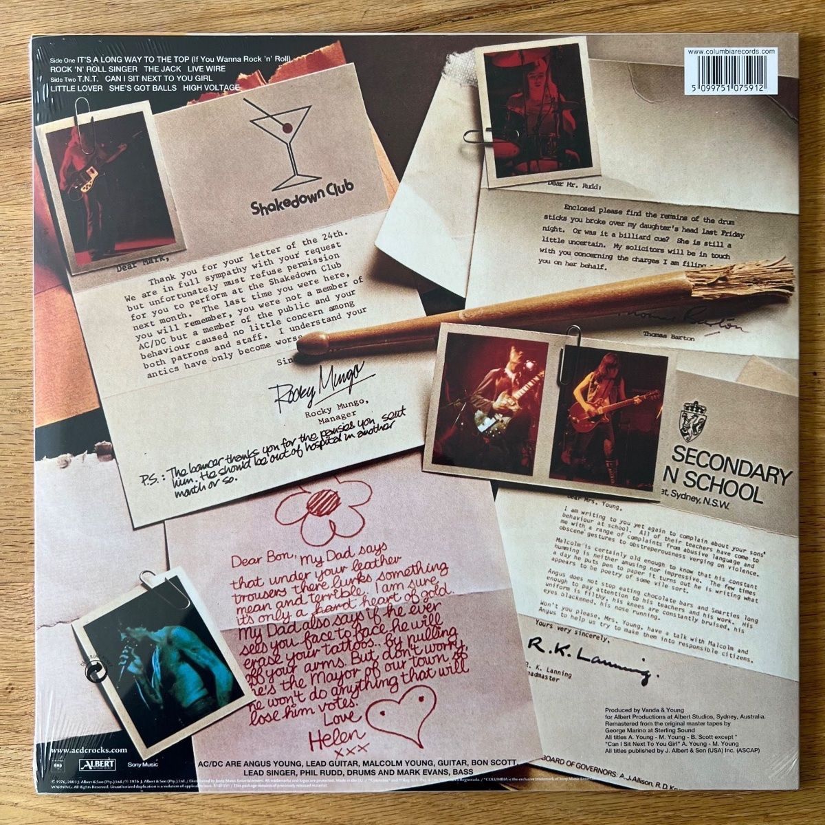Dischi in vinile: AC/DC - High Voltage / EU-Press. 2003 - 180gr. Vinyl - NEW – Nuovo e nell'imballaggio originale da Gais venduto da soundcave57 1