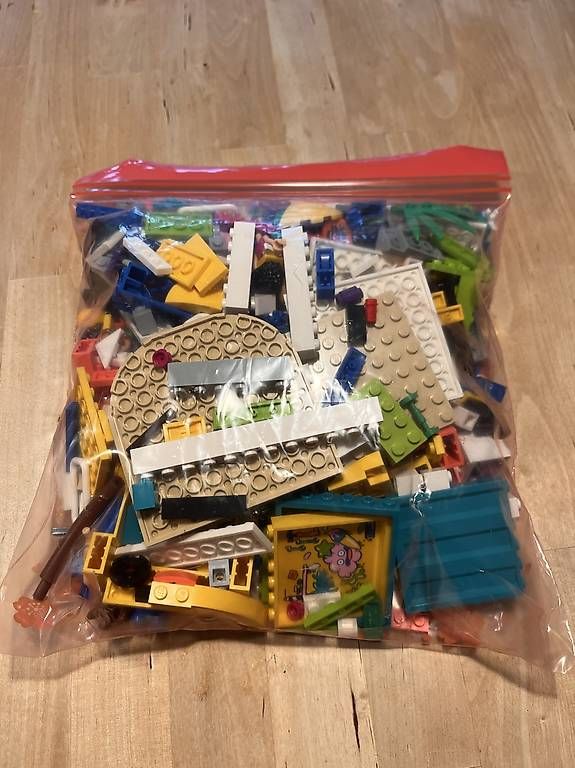 Spielzeuge: Lego Friends Skatepark  – Gebraucht aus Oberwil BL von Malischka 1