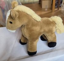 Plüschtier Pferd ist gebraucht aber wunder schön siehe Foto