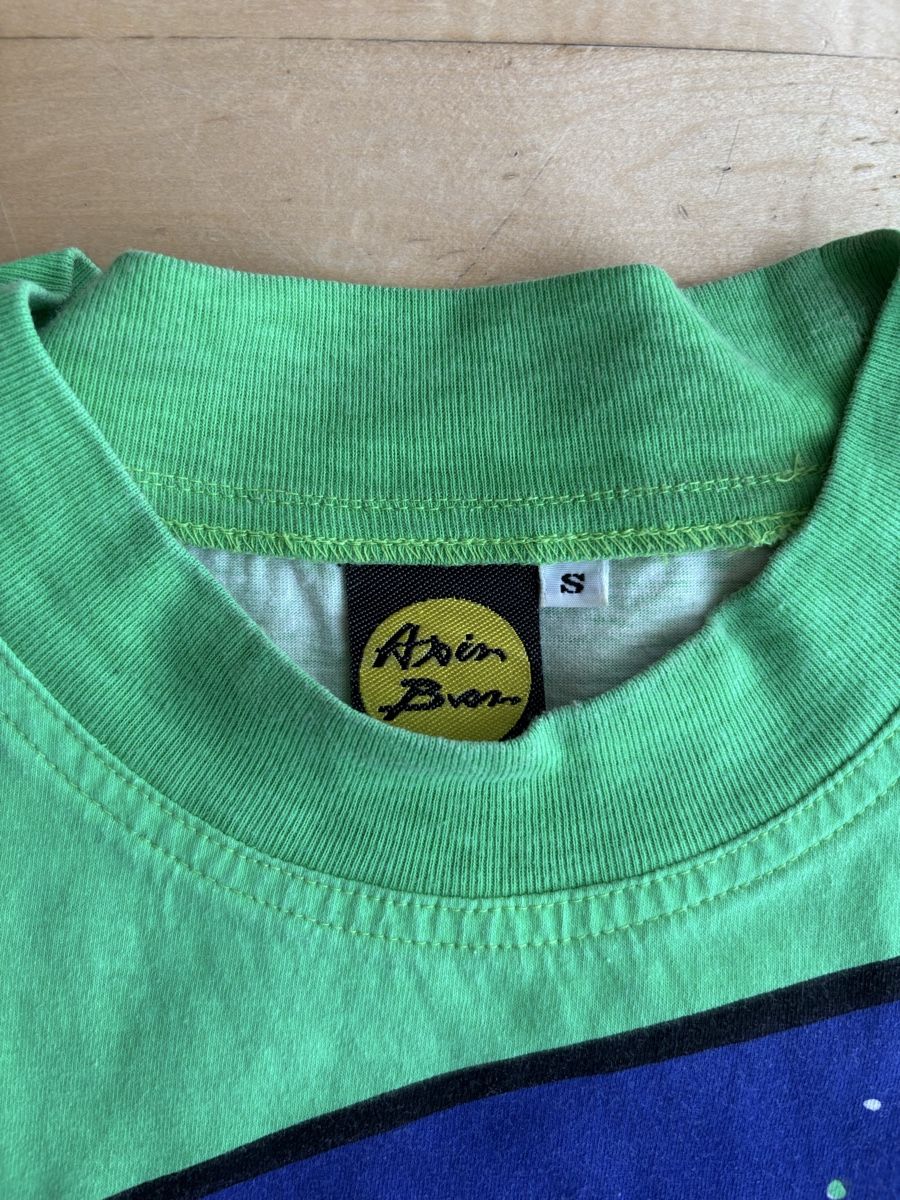 T-shirt: Vintage 90s Axis Bros Surf Tshirt – Usato da Belmont-sur-Lausanne venduto da Cedr_Barto 2