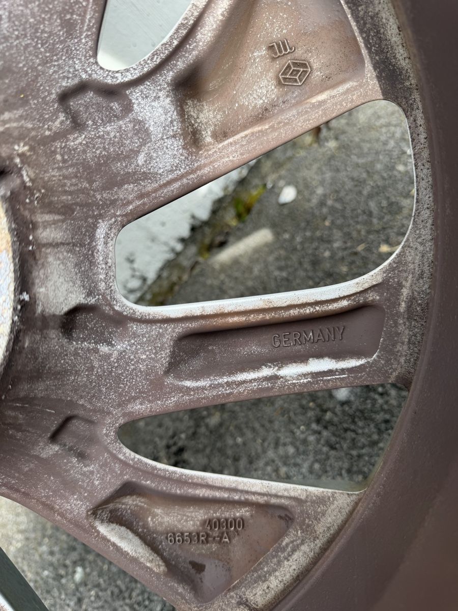 Renault Pneumatici & Ruote complete: Original Renault Espace V 18 Zoll – Usato da Mollis venduto da BSL10 6