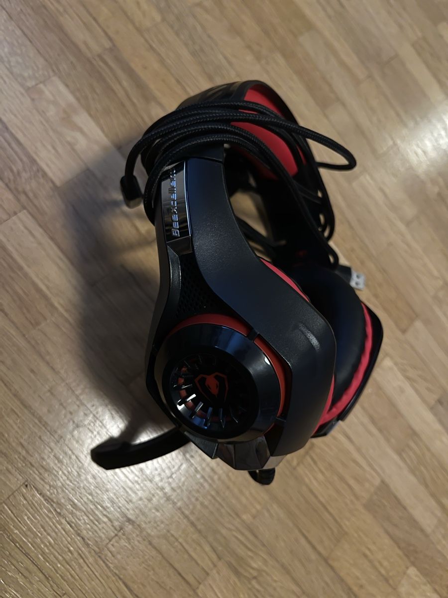 Kopfhörer: Gaming Headset Black Red used – Gebraucht aus Bern von pnlmc2325
