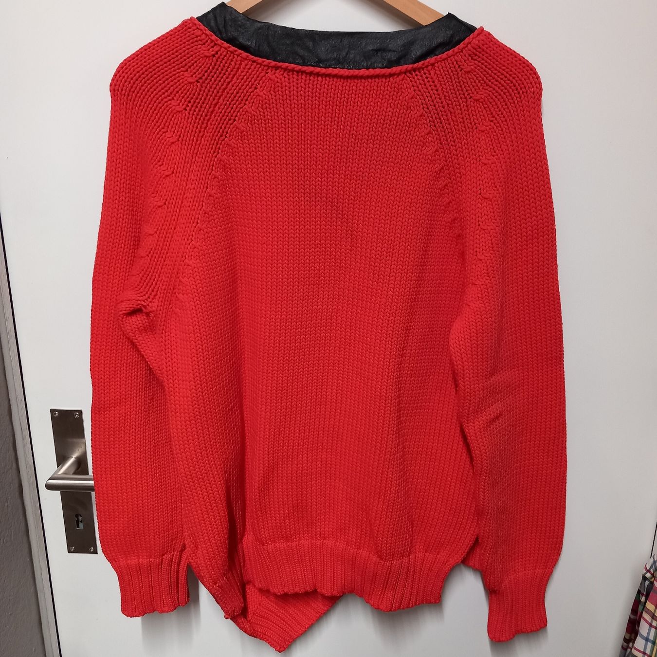 Sportmax Maglioni & Felpe: Sportmax Strickpullover Gr. XL asymetrisch, orange – Usato da Gwatt (Thun) venduto da umwelt-brocki 4