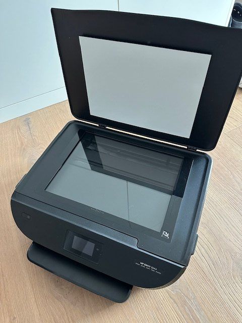 Hewlett Packard Stampanti: Drucker / Scanner HP Envy 5544 – Usato da Ins venduto da bur_nnj9 2