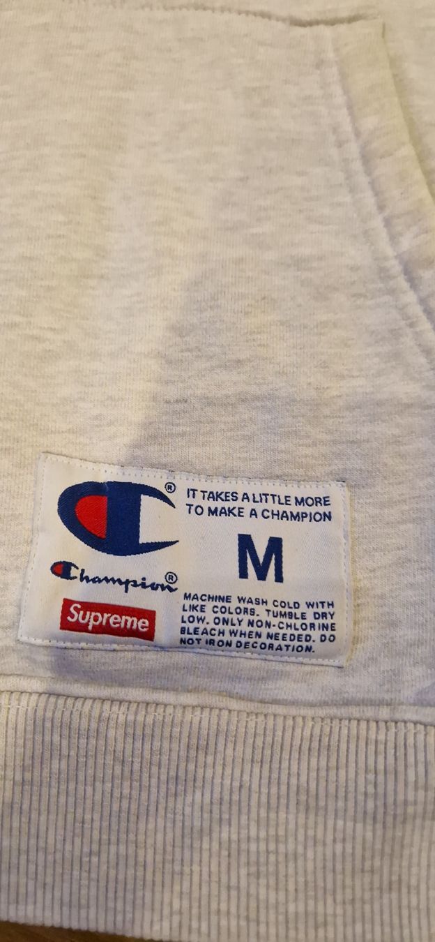 Supreme Giacche: Supreme x Champion Kapuzenpullover  – Usato da Hochfelden venduto da Ni9999 1