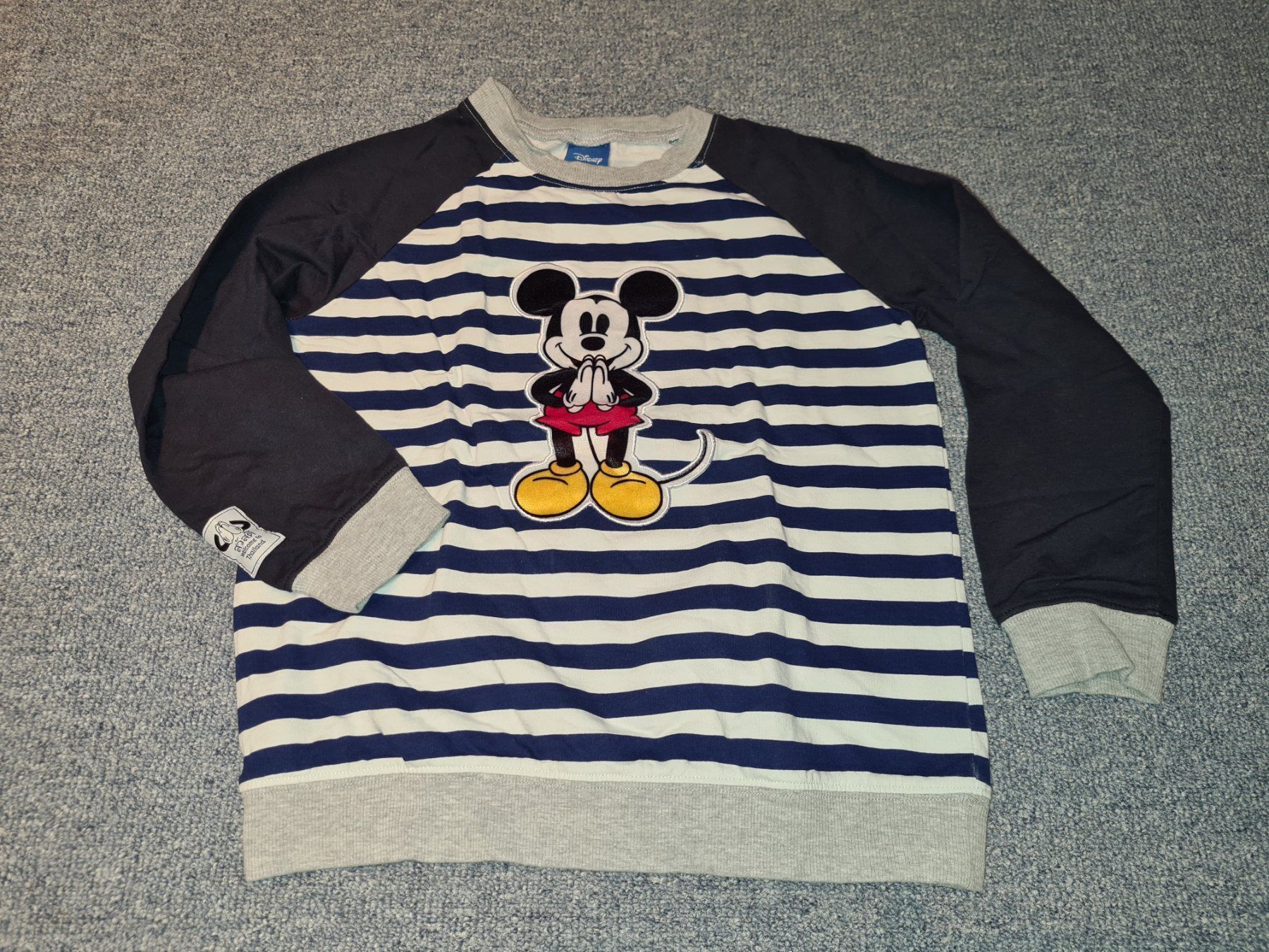 Maglioni & Felpe: Disney Mickey Mouse Pulli Gr. M ca. Gr.122/128 Neu – Nuovo (secondo la descrizione) da Killwangen venduto da KIANA08