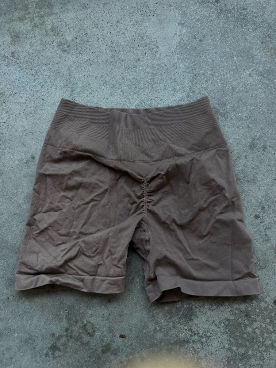 Pantaloni: Sportshorts size M beige – Nuovo (secondo la descrizione) da Zürich venduto da forestF4iry 1