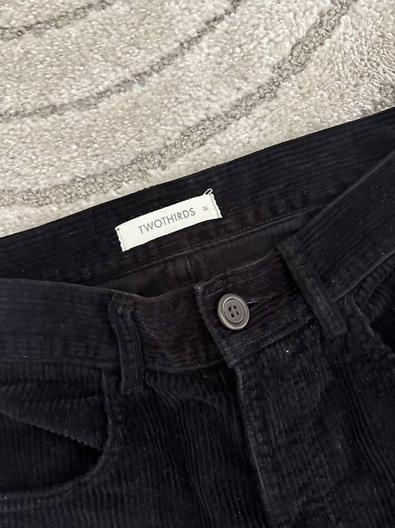 Twothirds Pantaloni: Cordhose von Twothirds Gr.36/S – Usato da Flawil venduto da lar_582m 1