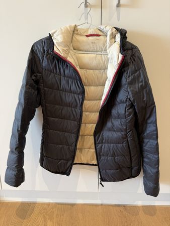 Leichte Daunenjacke Uniqlo dunkelblau Grösse M