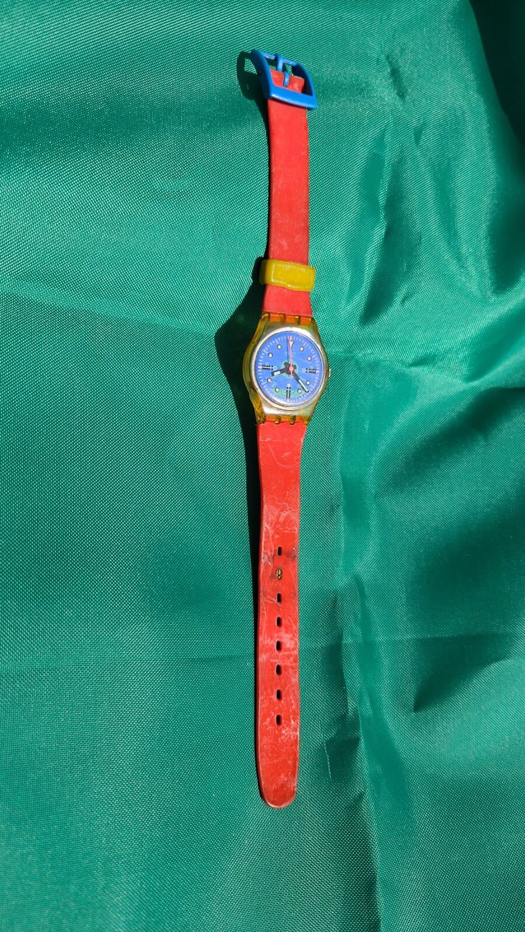 Swatch Orologi: Vintage 1988 Swatch Lady FRONTLOOP LK110 – Usato da Melano venduto da H-Sara