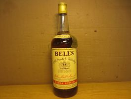 Bell's Vintage Scotch extra Special, bottled 70's. 100cl.