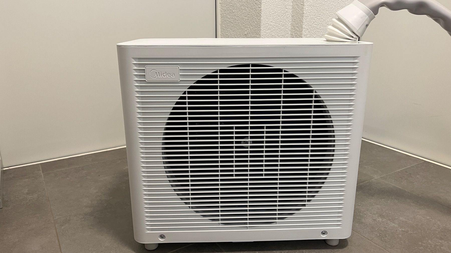 Midea Condizionatori: mobile Klimaanlage: Midea PortaSplit – Usato da Mühledorf SO venduto da ljs92 5