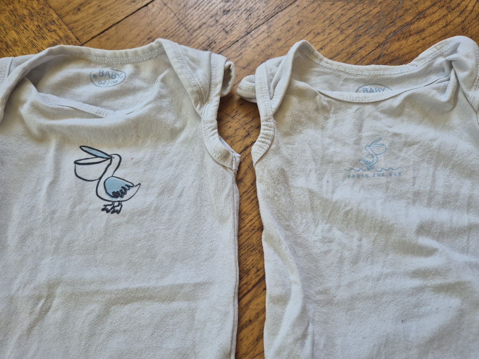 Lotti & Set di vestiti: 4 Body Bébé Manches Courtes taille 62/68 – Usato da Yverdon-les-Bains venduto da somiou 2