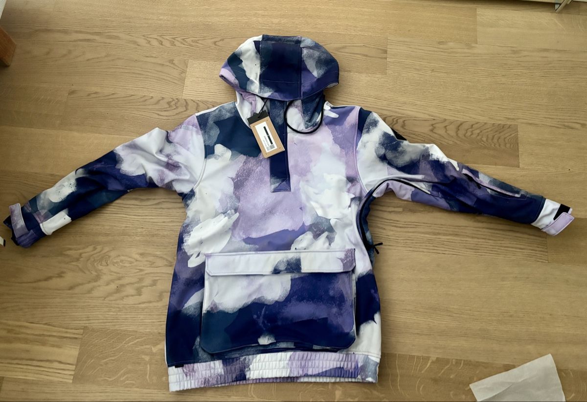 Jacken: Snowboardjacke Siroko XS – Neu und originalverpackt aus Neftenbach von Nathalia85