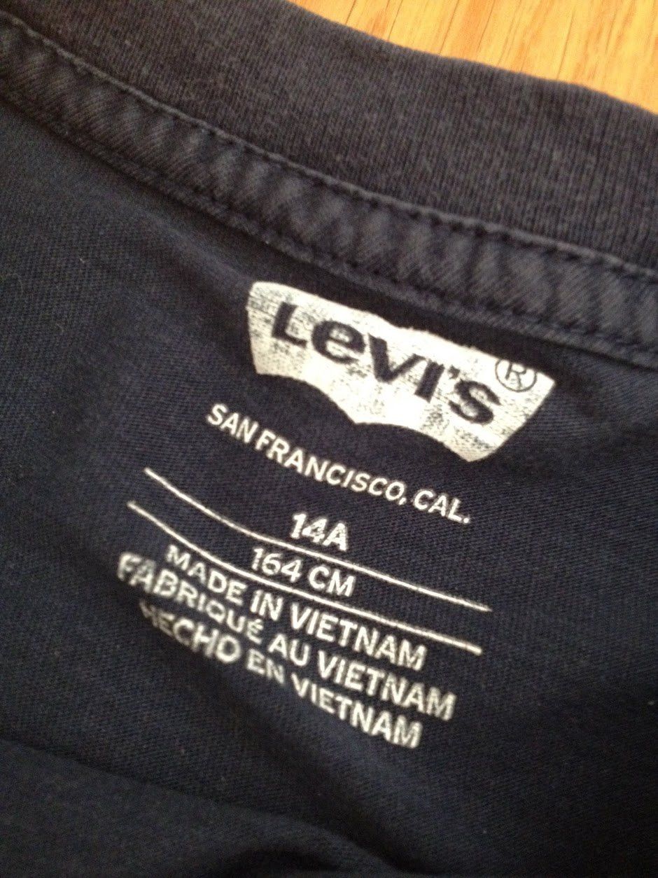 Levi's T-Shirts: Shirt Levis – Gebraucht aus Dübendorf von Fip05 1