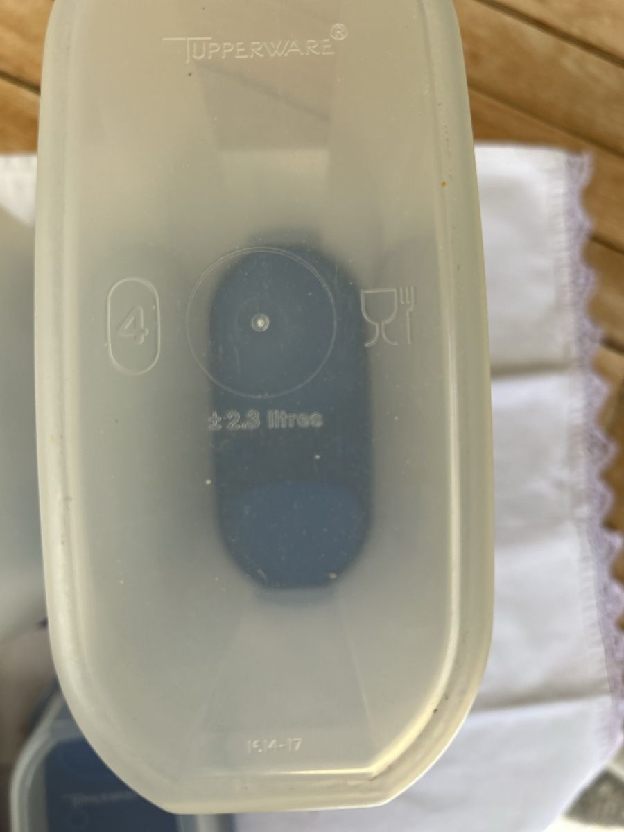 Tupperware Contenitori & Simili: Lot de 7 boîtes de conservation Tupperware – Usato da Prangins venduto da bbice_8 5