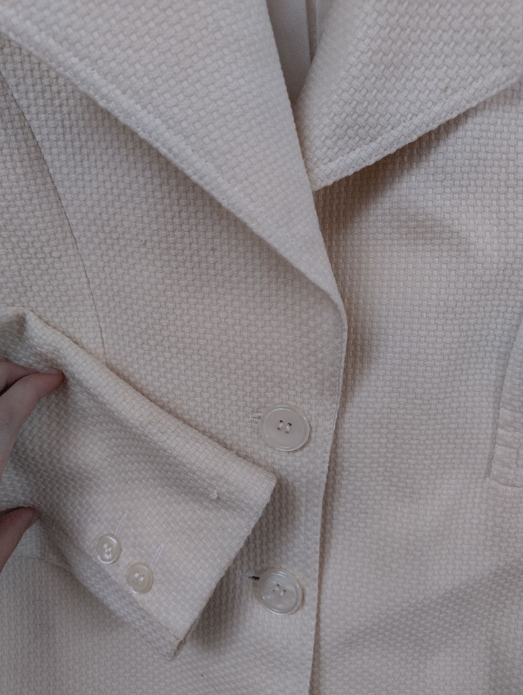 Valentino Cappotti: Valentino Designer Vintage Mantel Gr.44 – Usato da Winterthur venduto da Lauruus 4