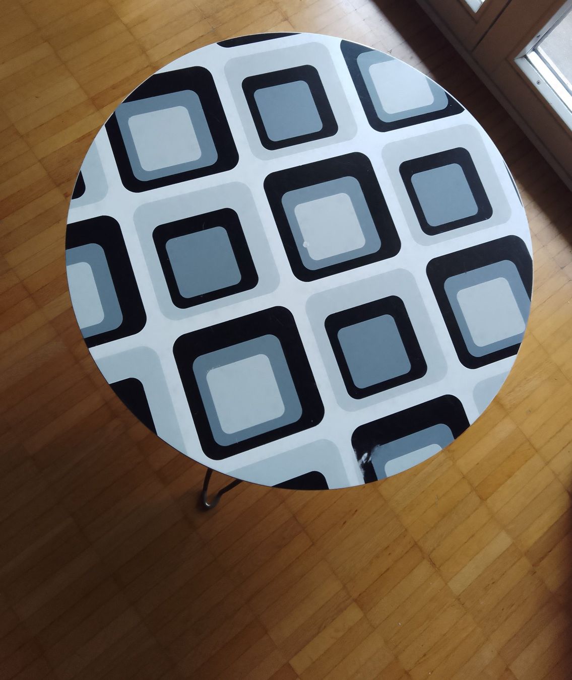 Tavoli: Vintagtisch Couchtisch Vintagedesign – Usato da St. Gallen venduto da EastLakeConcept