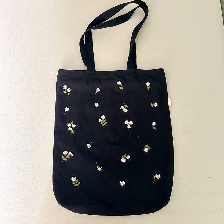 Borse da donna: Schwarzer Totebag mit Stickerei – Nuovo (secondo la descrizione) da Berikon venduto da nao_5qbr