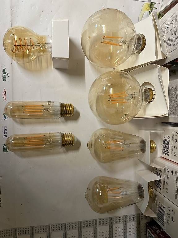 Lampes: Ampoules vintage E27 – D'occasion à Les Geneveys-sur-Coffrane par ba_s