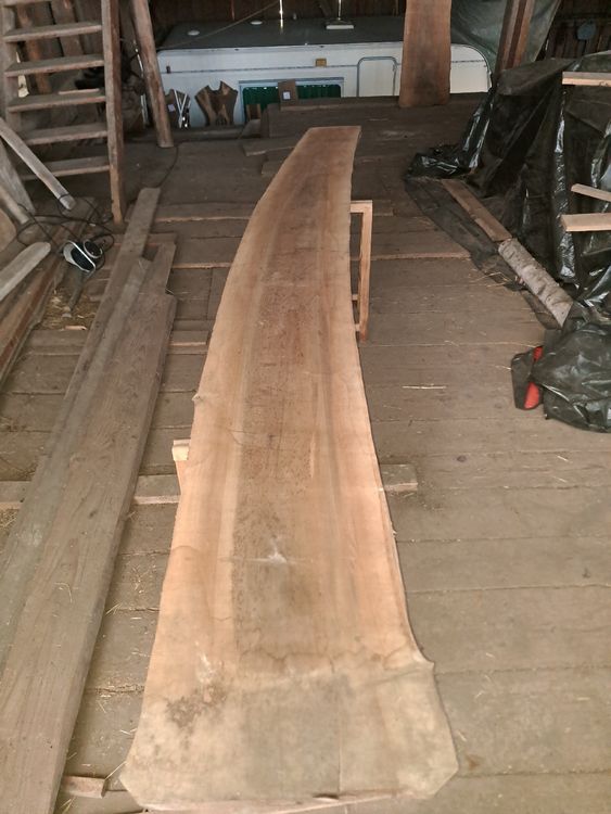 Articoli in legno: rustikales Nussbaumbrett – Usato da Ottenbach venduto da Ponto1 3