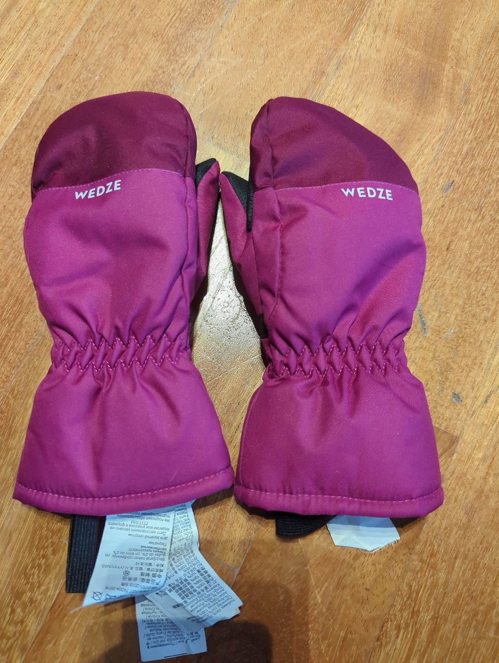 Guanti: Wedze Handschuhe Kinder Gr. 4J – Usato da Eglisau venduto da raf_hn2x