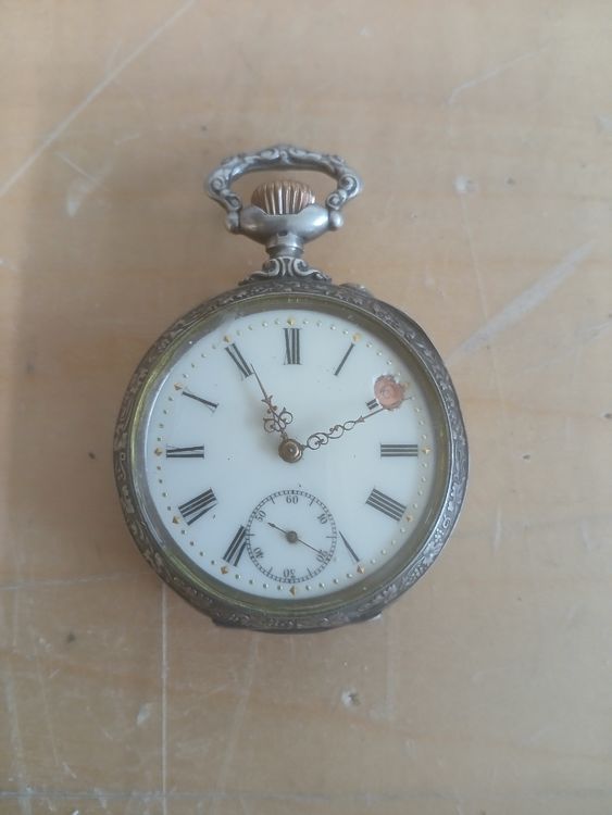 Montre De Poche Ancienne Argentée Circa 1900 - Mécanisme 10 Rubis à échappement Cylindre, à Restaurer