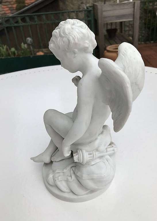 Statuette: Statuette de Cupidon selon Falconnet en biscuit – Usato da Estavayer-le-Lac venduto da mar_2s6b 4